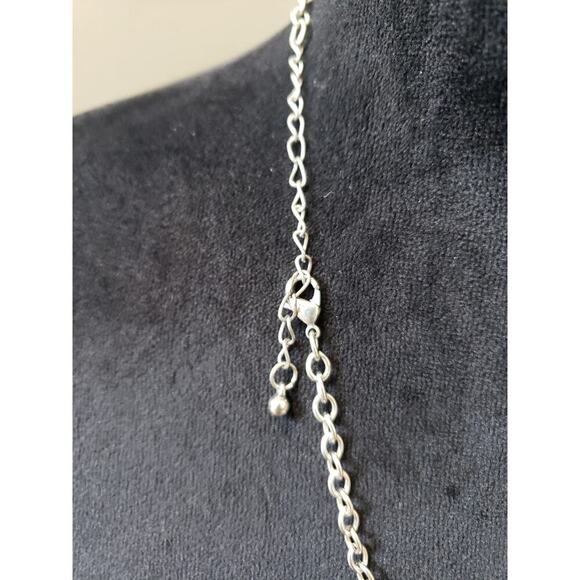 Vintage Style Filigree Pendant Necklace Faux Pearl Chain Statement Jewelry - Picture 6 of 6